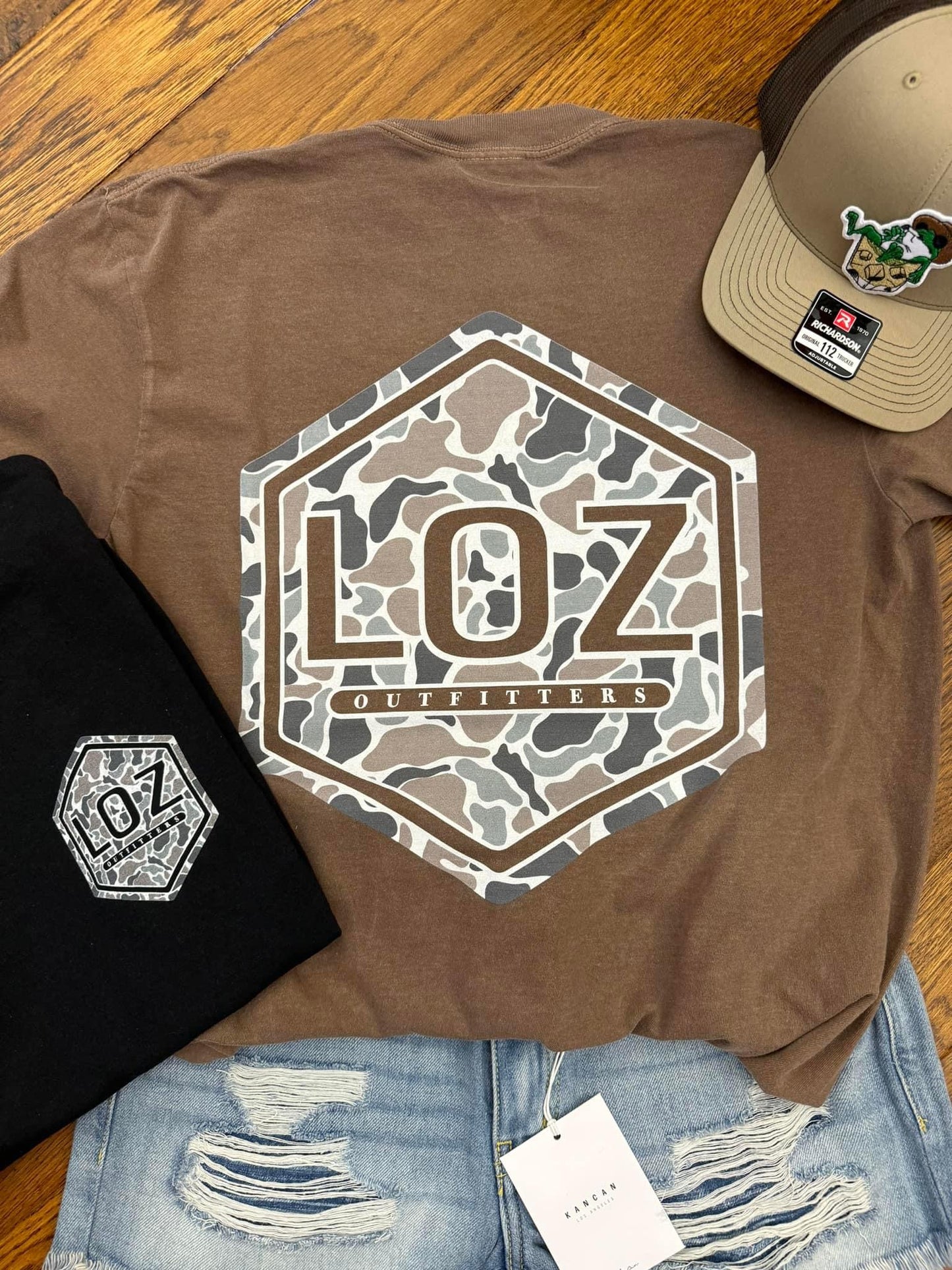 LOZ Outfitters Camo Badge Comfort Colors