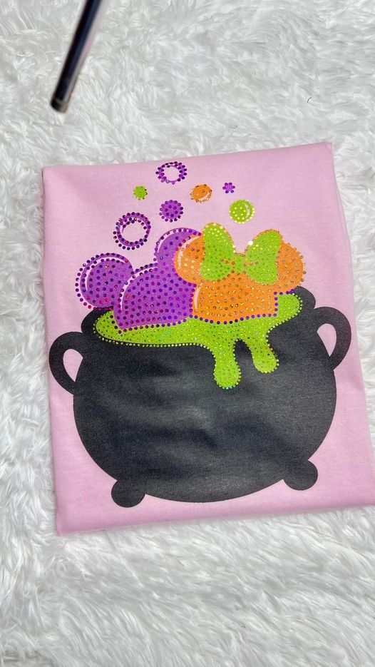 Mickey & Minnie Bubbling Cauldron Spangle