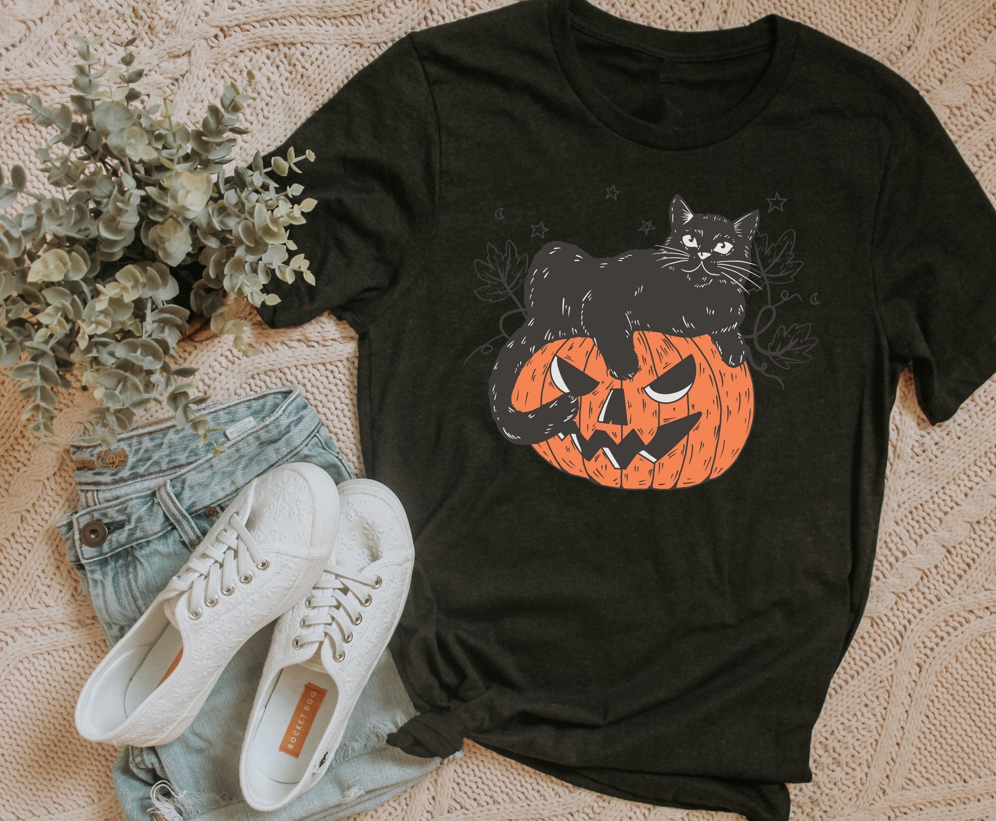 pumpkin and cat