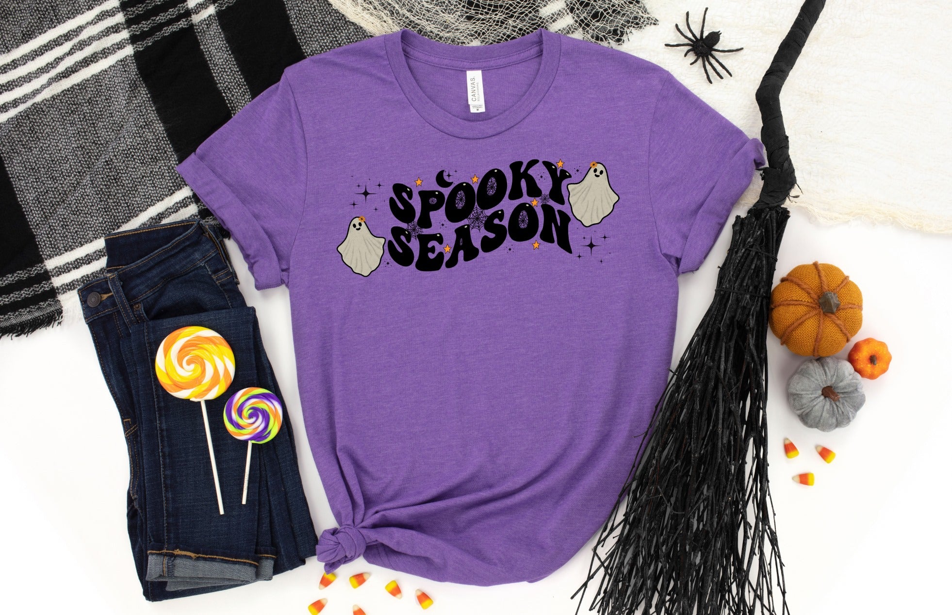 spooky season ghosts