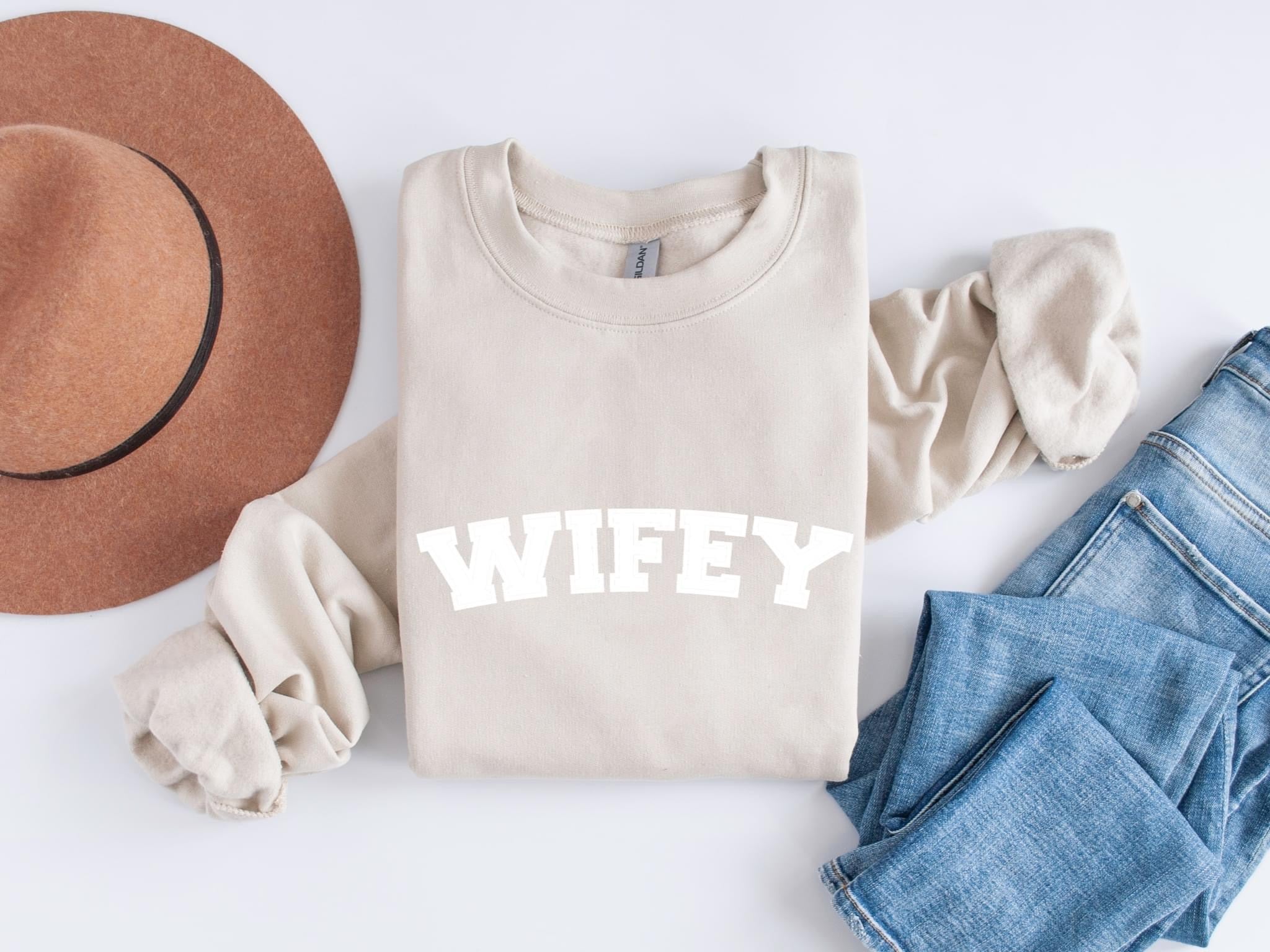 wifey white arch