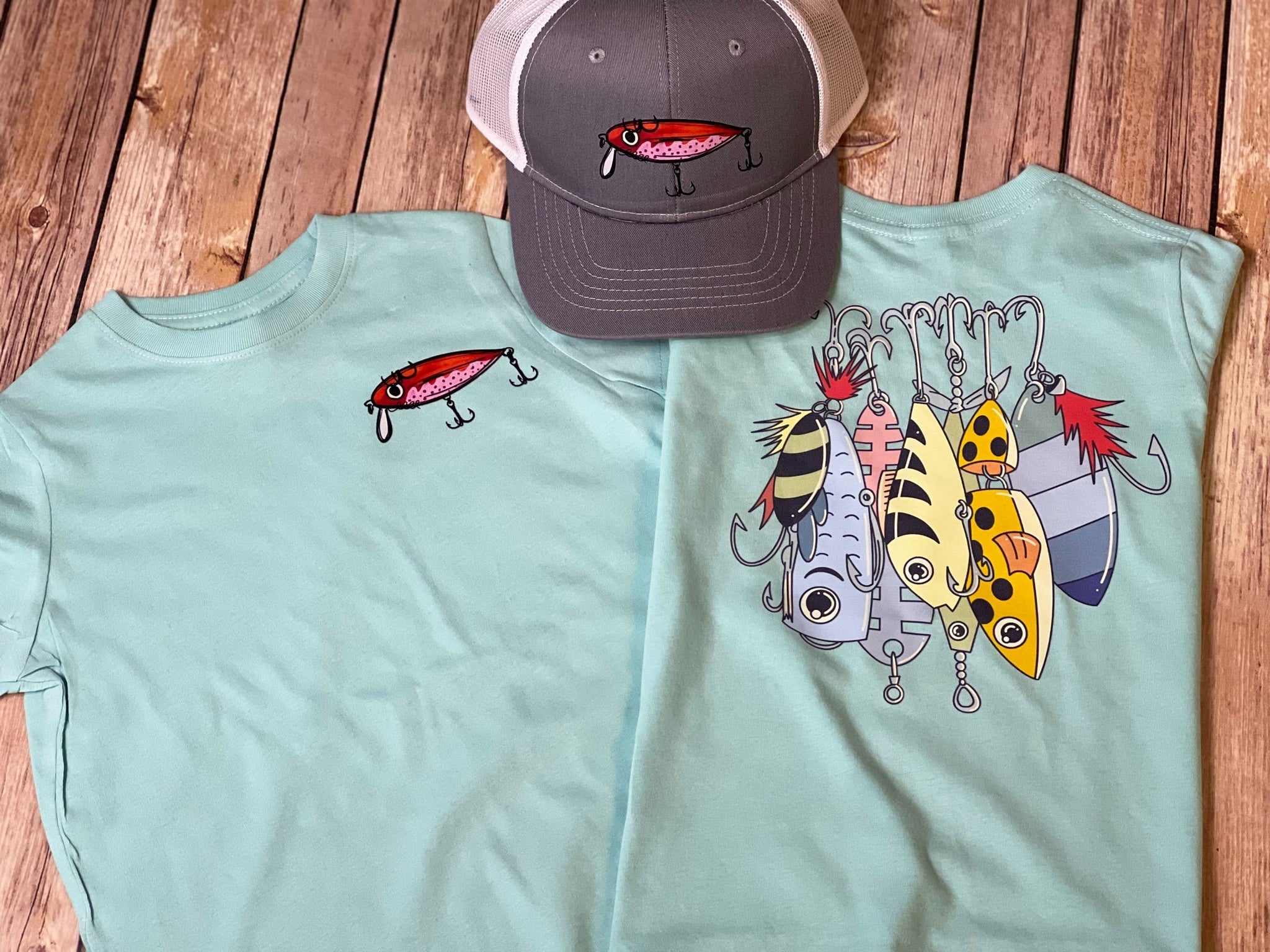 Fish Hanging Comfort Colors