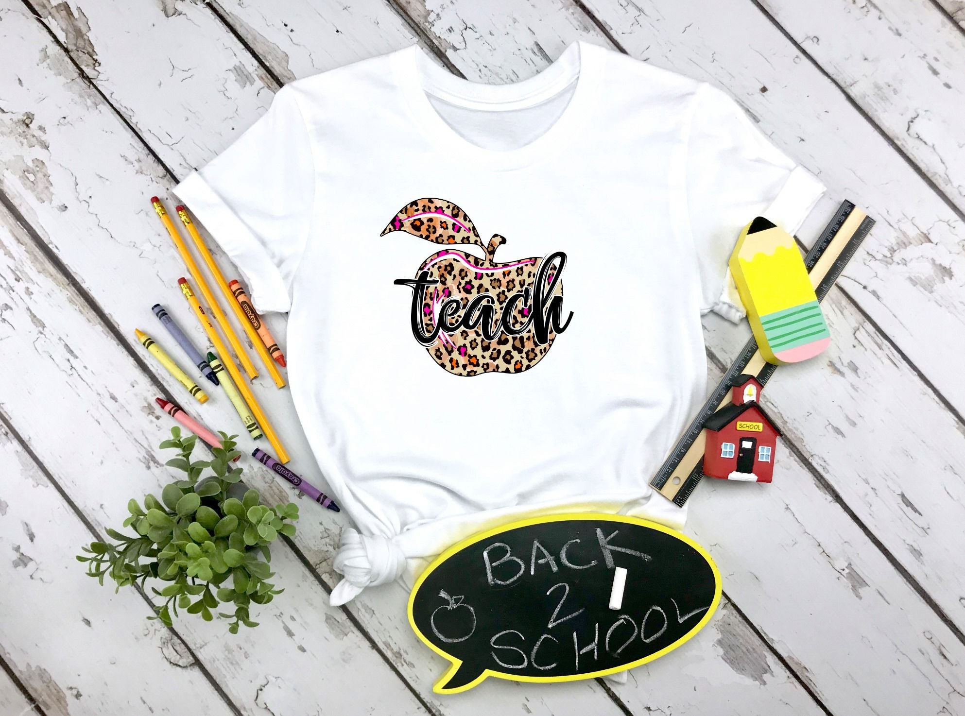 teach apple tee